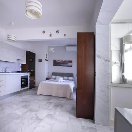 Etna Sea House Отель типа 