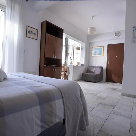 Etna Sea House 4* Κατάνια