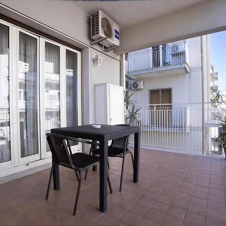 Bed and Breakfast Etna Sea House 4*